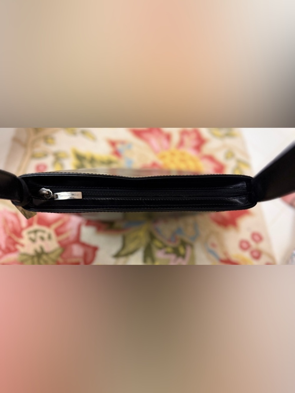 BURBERRY Vintage Rare Sleek Black Patent Leather W/ Silver Tote Shoulder Bag - Picture 11 of 16